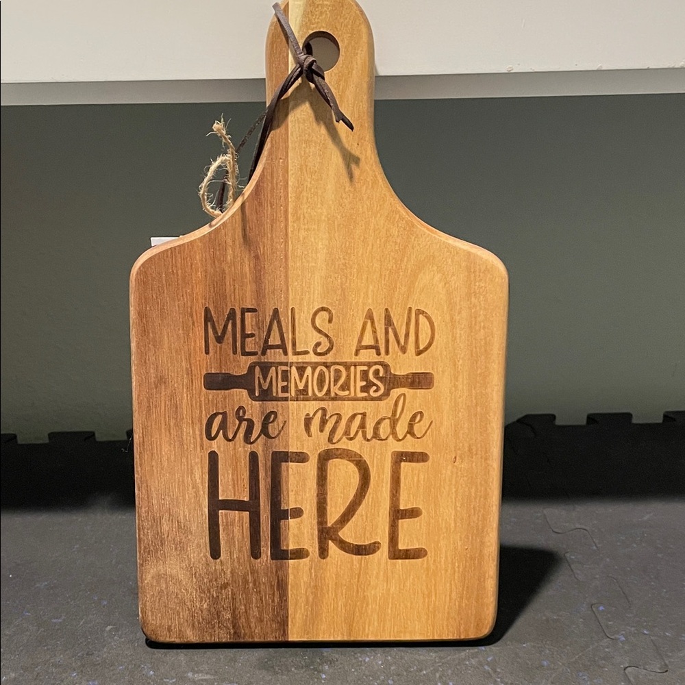 Wooden Cutting Board with Engraved Text